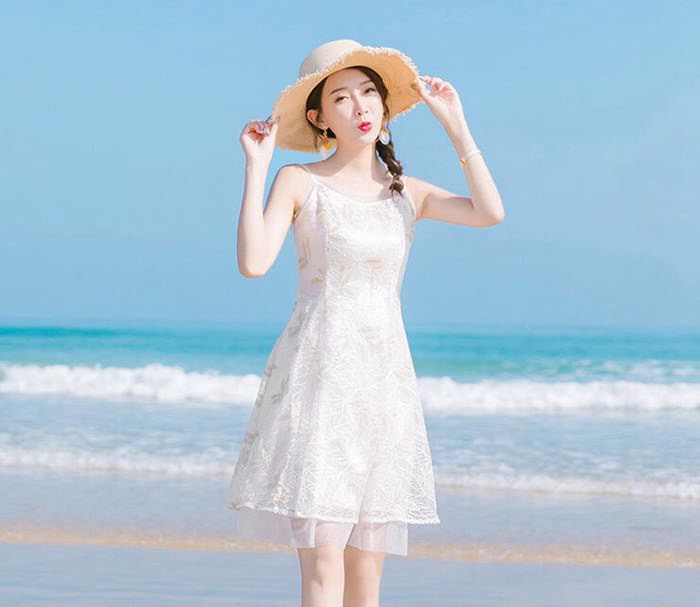 Chanel女裝 香奈兒連衣裙 法國專櫃同步 2019新款 刺繡V領 微透紗多層蕾絲裙 女款連衣裙  xly1420